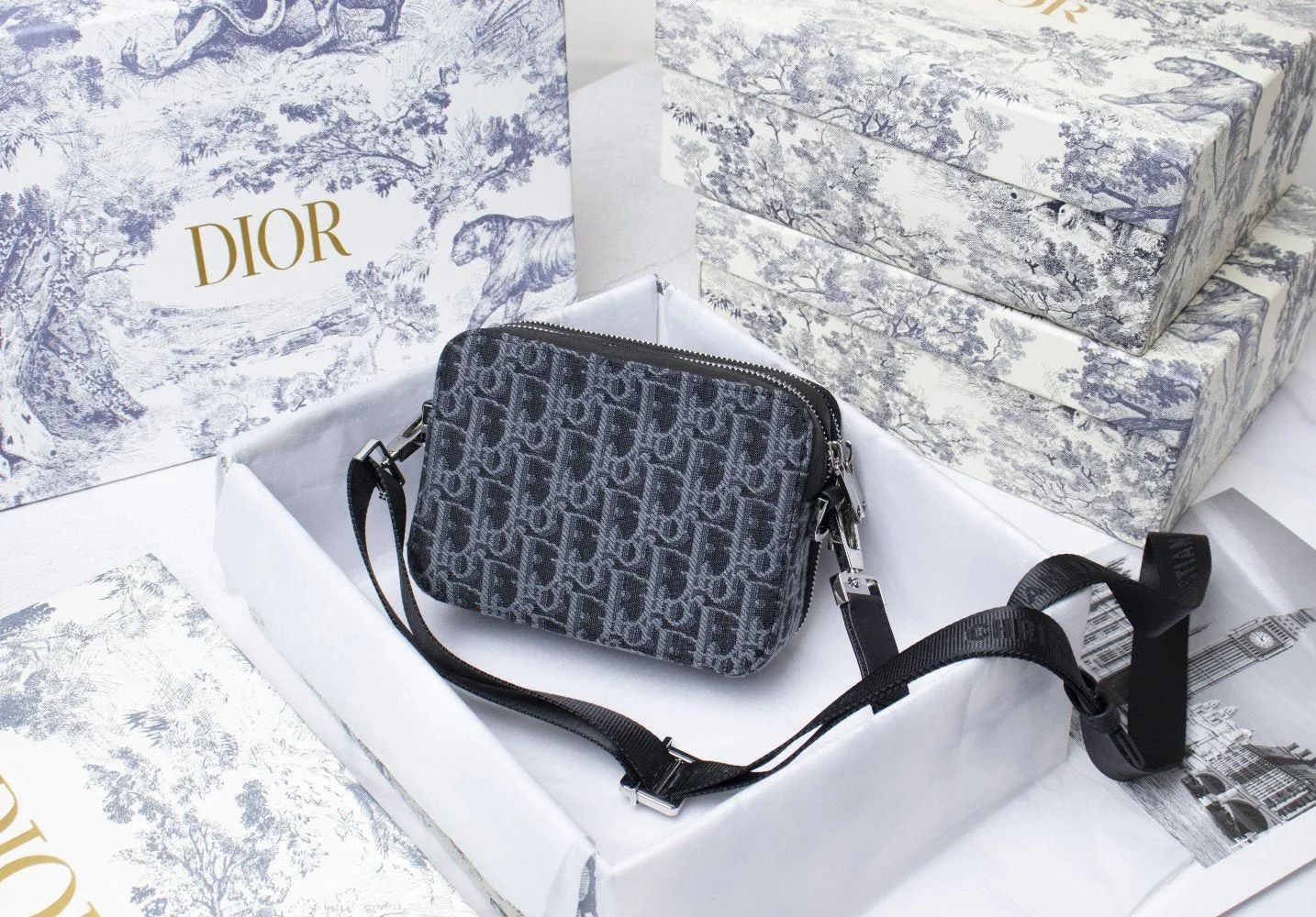 Designer Handbags DR 097
