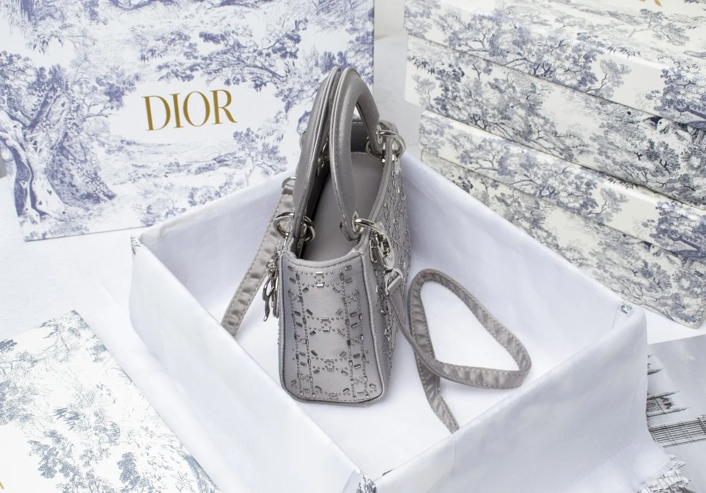 Designer Handbags DR 231